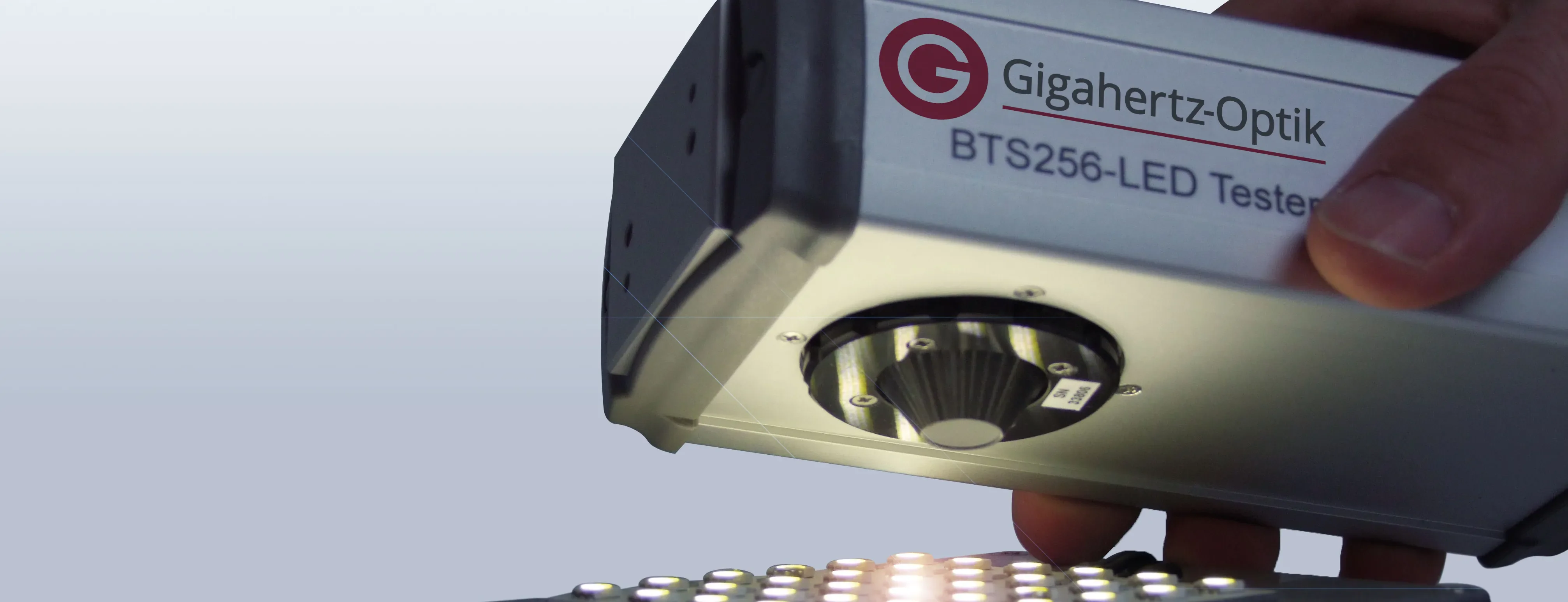 Gigahertz-Optik 한국 독점 파트너 - 공식 대리점 · Authorized Partner